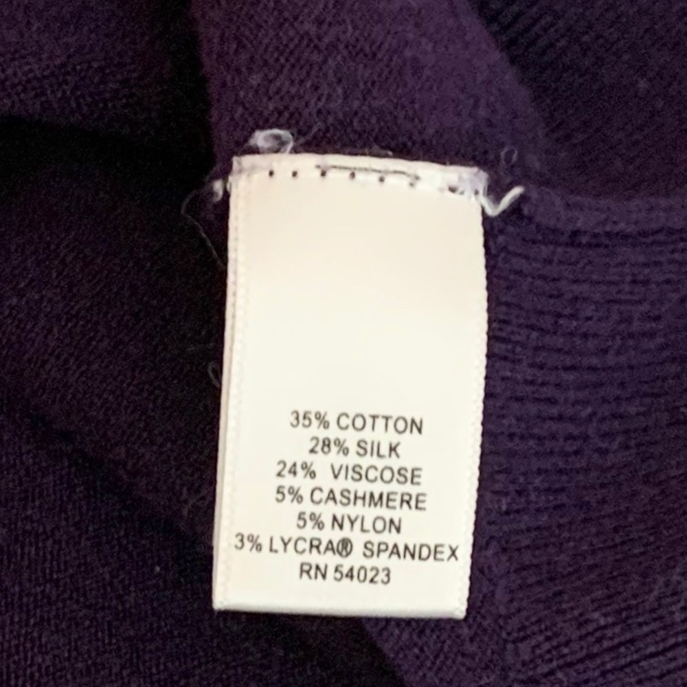 SOLD-Banana Republic | Turtleneck Silk Cashmere - Picture 6 of 8
